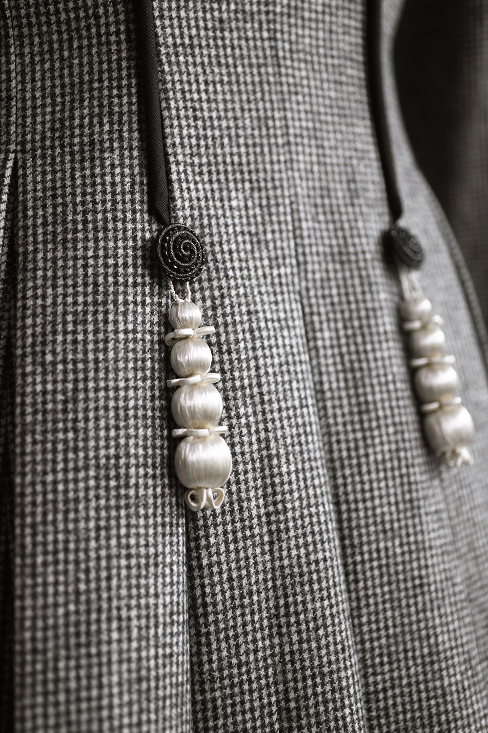 Lawrence No.9 in Black and Ivory Mini Houndstooth with Black Velvet back detail