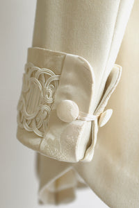 Gainsborough No.1 in Ivory cuff detail