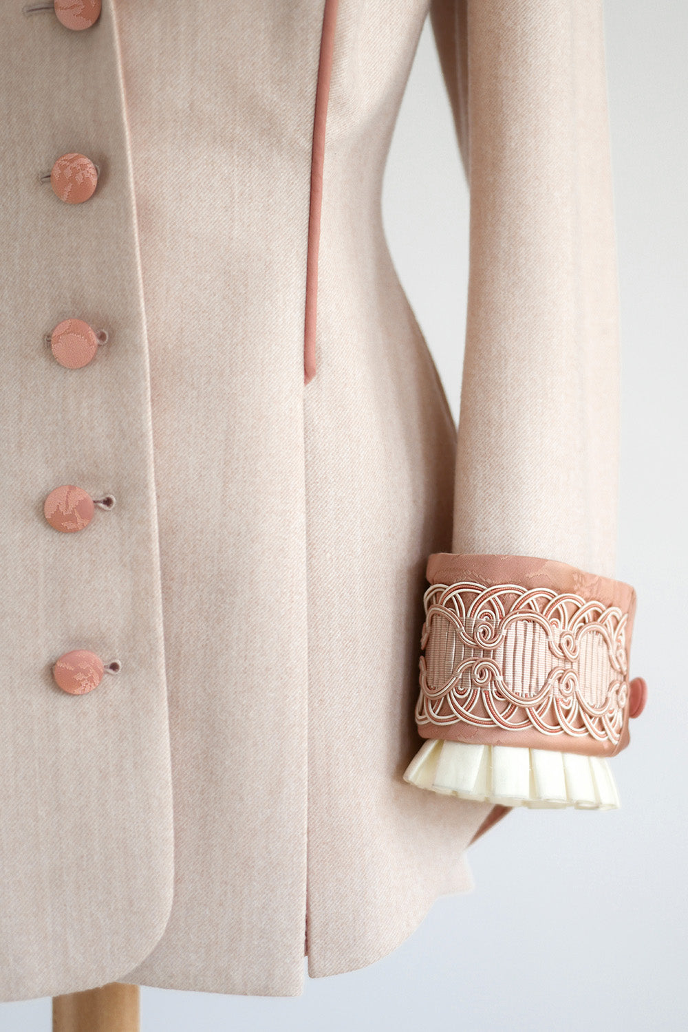 Gainsborough No.1 Long Jacket in Pale Pink rfont detail